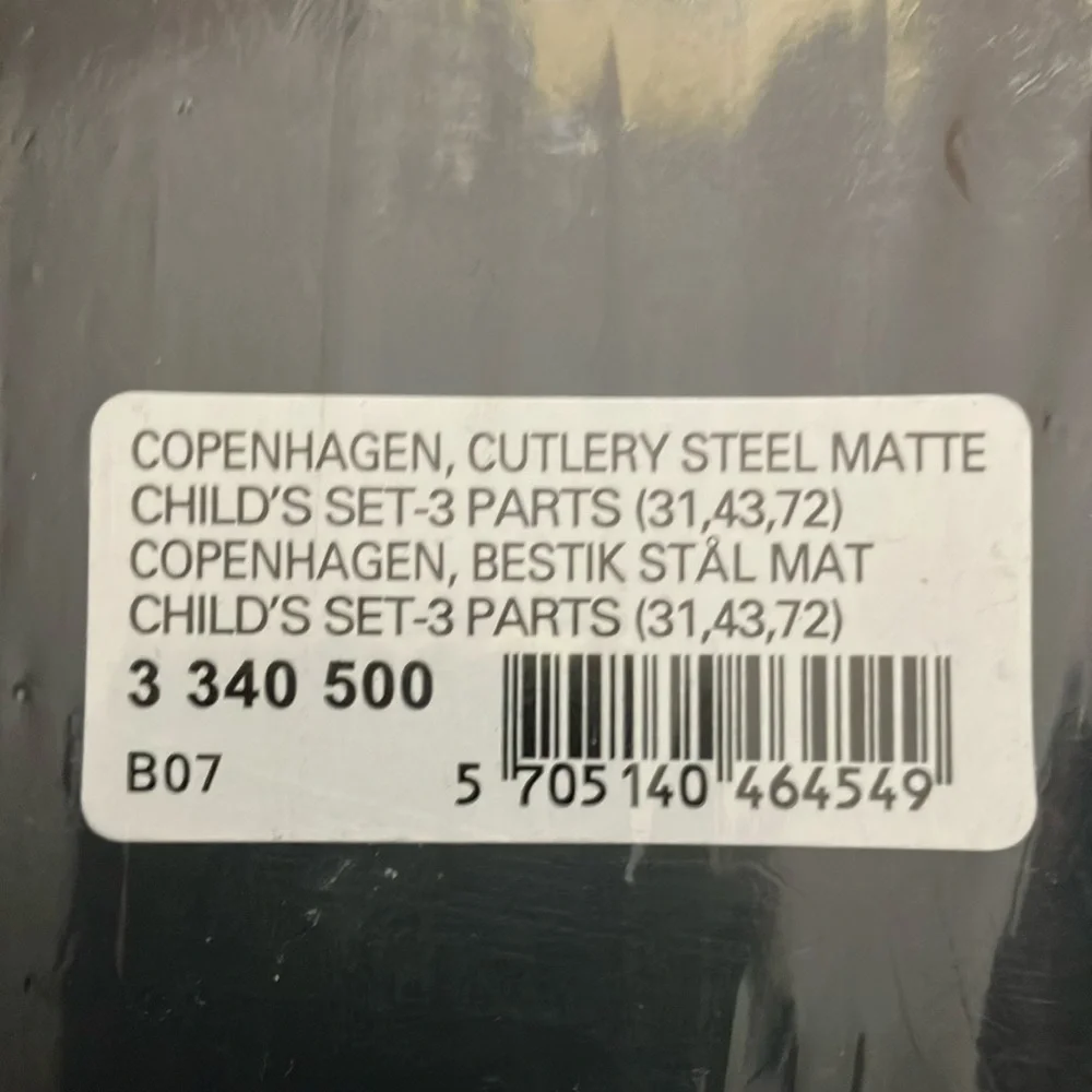 Elegant Silver Cutlery Set - Picture 4 of 4